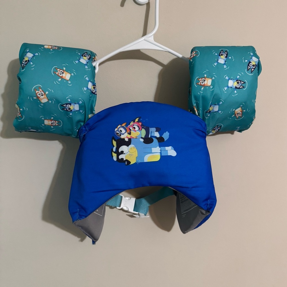 Bluey Cartoon SwimWays Child Life Jacket Swim Trainer Vest 33-55lb Pool Summer